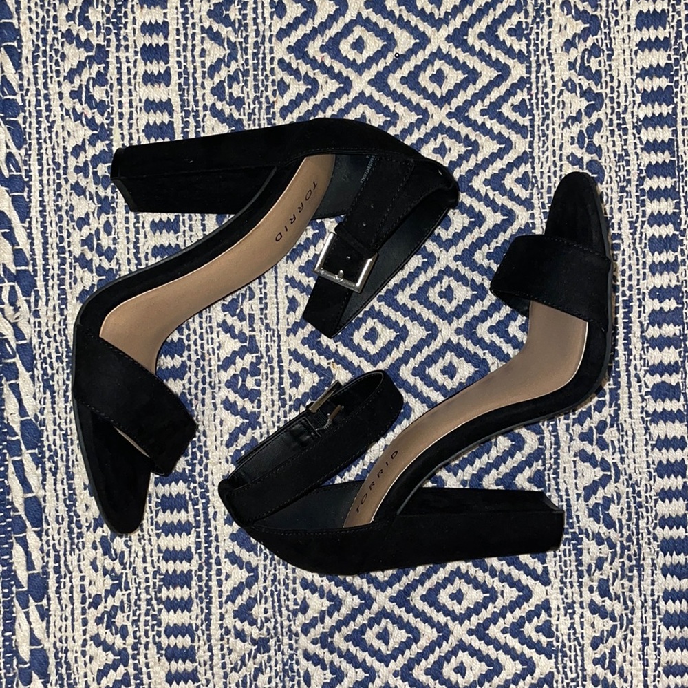 Black Torrid Strapped High Heels